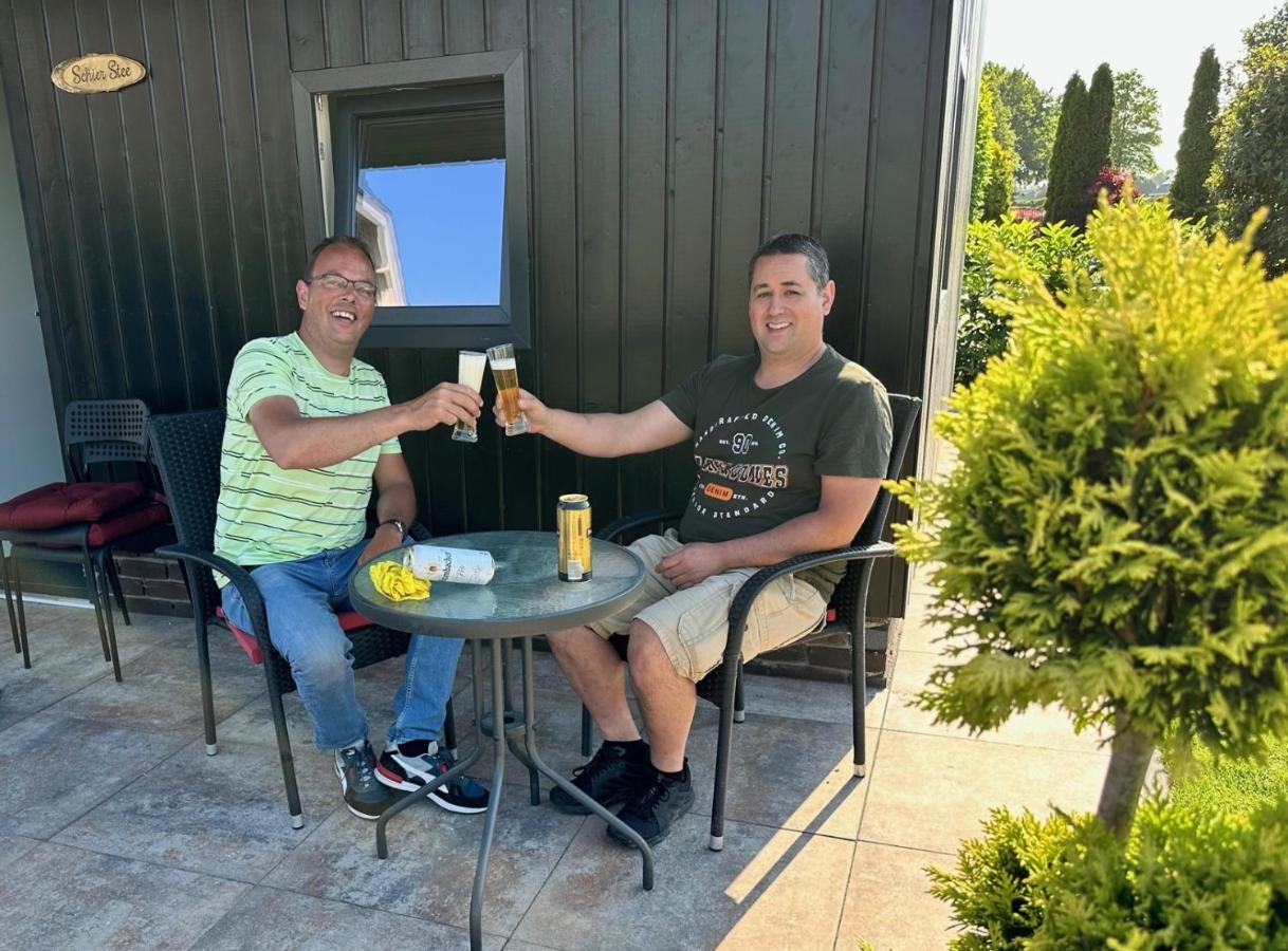 B&B De Wiekeborg Oude Pekela Eksteriør billede